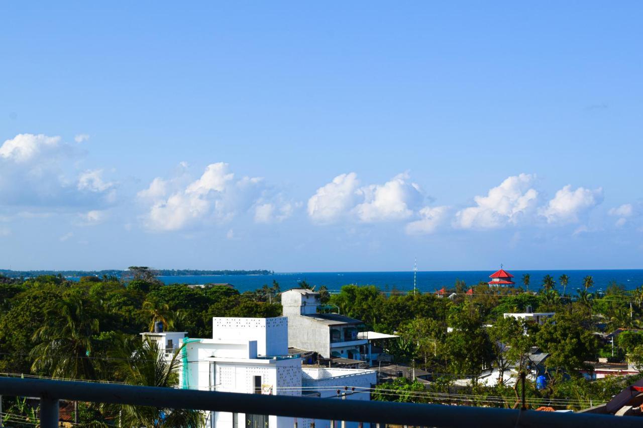 Catamaran6 Guest Inn ตรินโคมาลี ภายนอก รูปภาพ